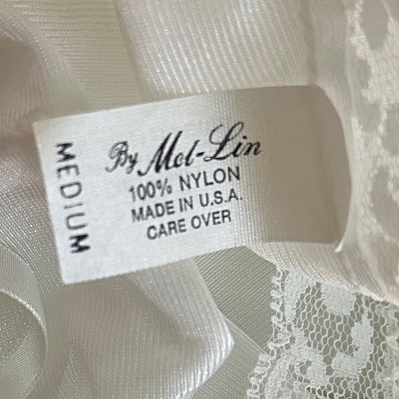 VINTAGE Mel-Lin White Lace Trim Cami Top - Picture 6 of 6